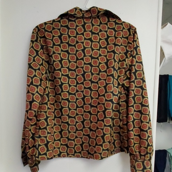 Crop Pattern Button Down - Picture 2 of 3